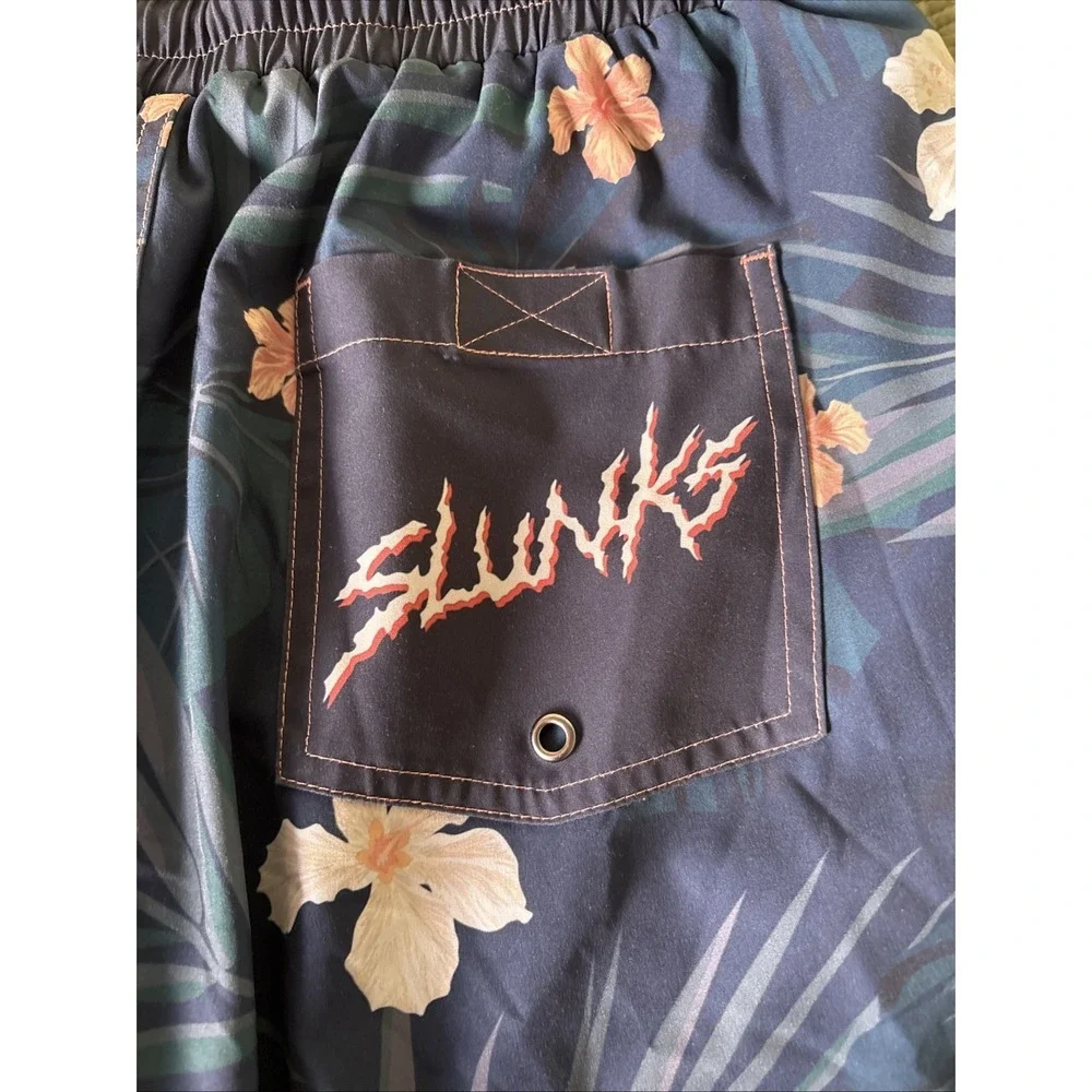 Slunks Men's M Blue Floral Pulse Volleyball Club Athletic Shorts: Floral